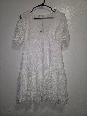 June & Ivy short white flower dress